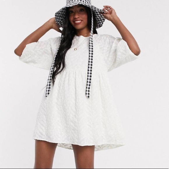 Pull&Bear white lacy mini dress - Picture 1 of 4